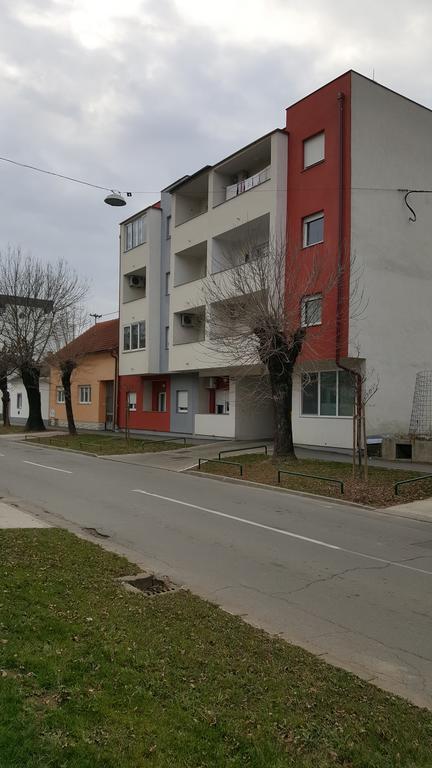Apartment Roko Osijek Luaran gambar